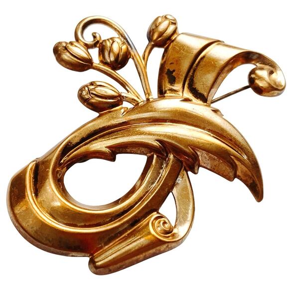 VTG 1940s Brooch Tulip Mid Century Ribbon Floral Scroll Gold Tone Pin - Picture 1 of 10